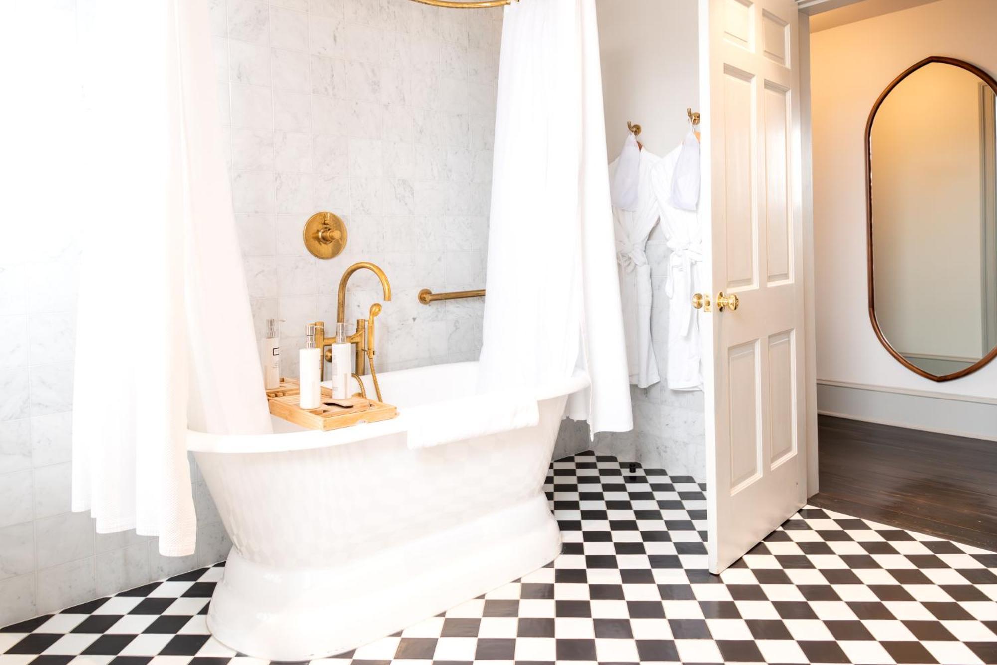 Hotel Kinsley Кінгстон Екстер'єр фото